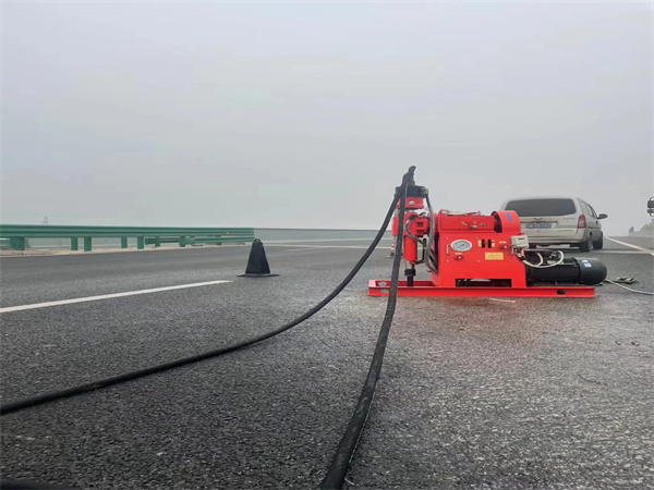 陈场镇马路路基路面开裂下沉注浆加固灌浆